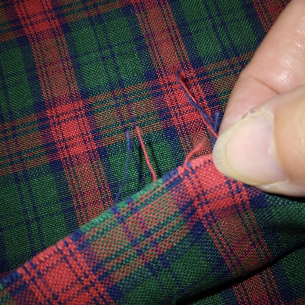 FABRIC Yarn Dyed red/green plaid in homespun style, 2 yards